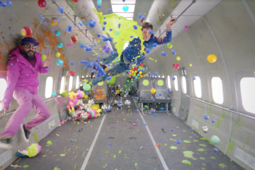 il nuovo video degli OK Go, girato a gravità zero